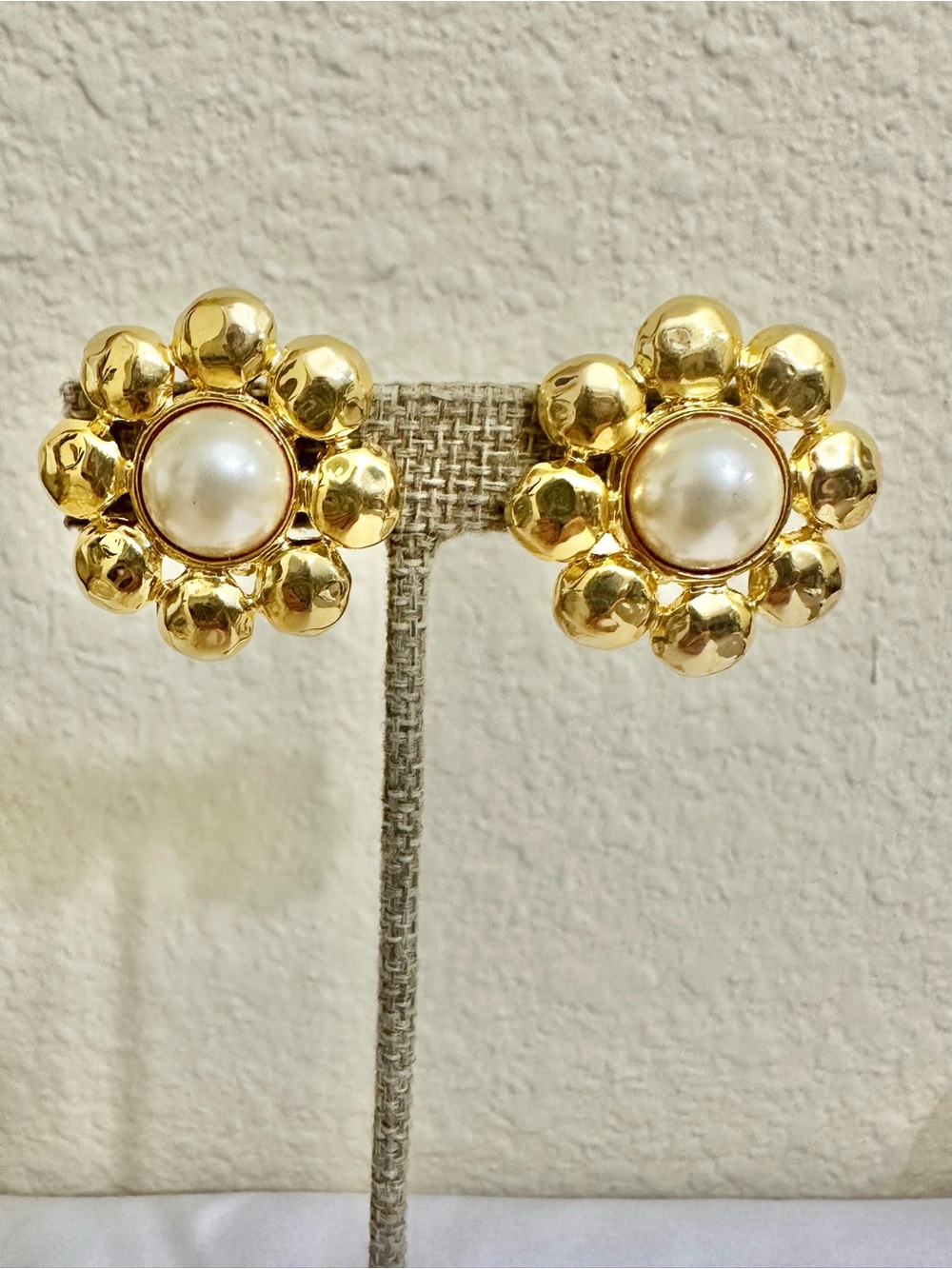 Vintage Gold-Plated Pearl Flower Clip-On Earrings